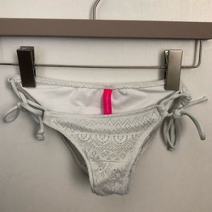 Victoria’s Secret White Lace Bikini Bottoms